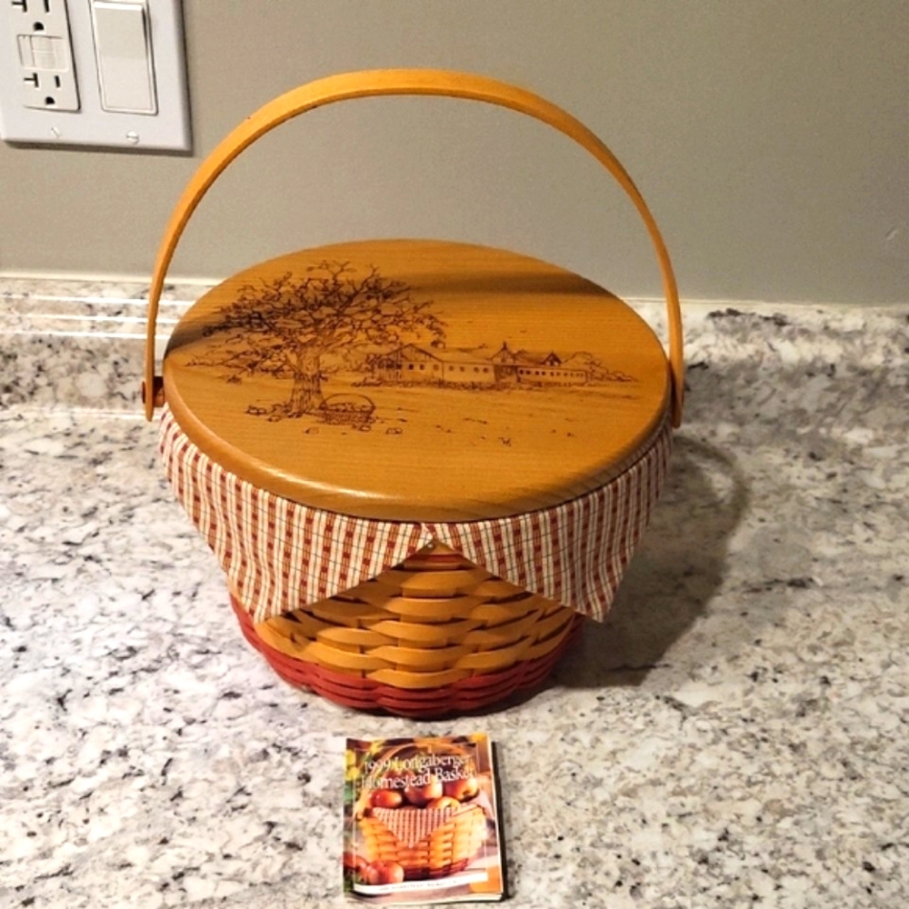 Longaberger 1999 Homestead Basket with Apple Orchard Scene Lid